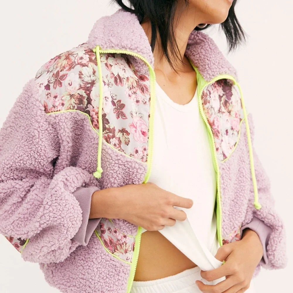 FOR LOVE & LEMONS / WOMEN / OUTERWEAR /
JACKETS - Picture 11 of 14